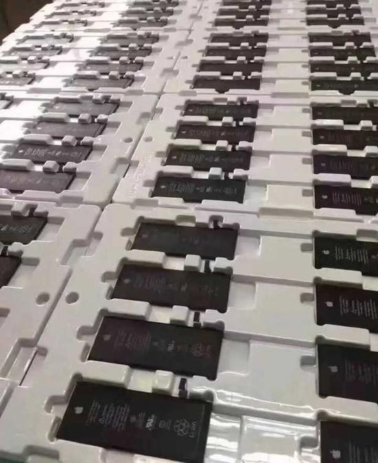 看著像不像官方原裝電池？