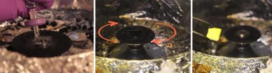 有機(jī)太陽(yáng)能電池的制作過程可以和“攤煎餅”進(jìn)行類比——在平底鍋（玻璃基底）上倒入面糊（有機(jī)半導(dǎo)體材料的溶液），并將面糊（溶液）攤開，隨著面糊中水分（溶劑）的揮發(fā)，逐漸形成了一張完整的煎餅（有機(jī)薄膜）。圖片來源：/upfile/201808/2018810114416189.jpg
