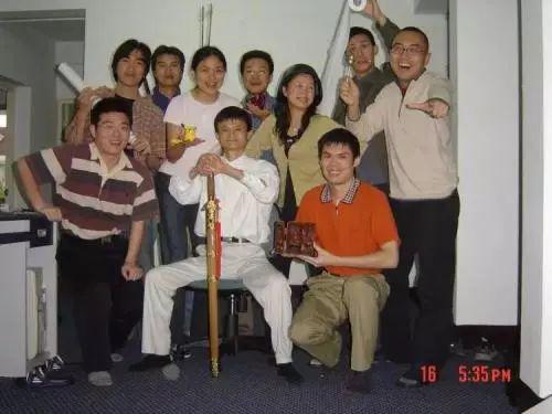 馬云和湖畔花園的淘寶網(wǎng)開發(fā)團(tuán)隊(duì)